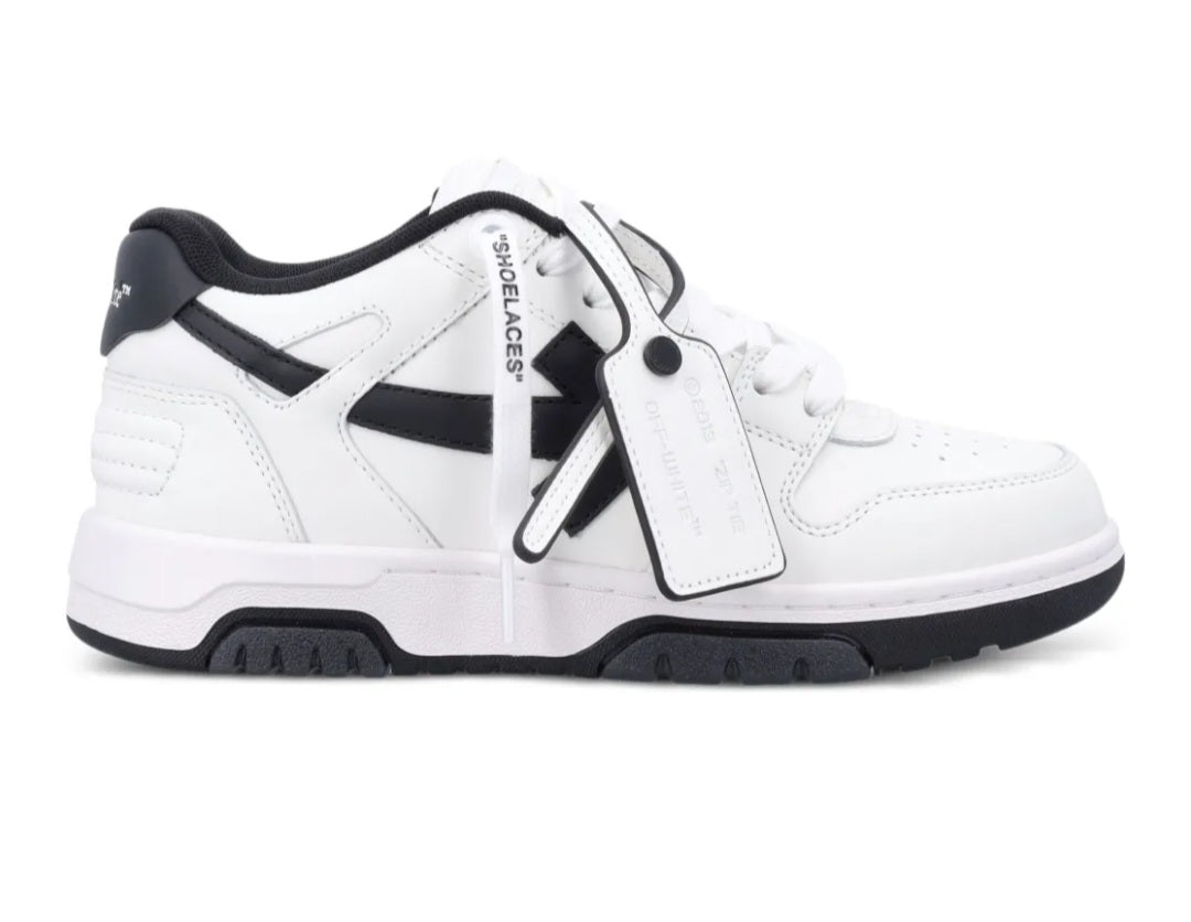 Off White

 Out of Office leather sneakers