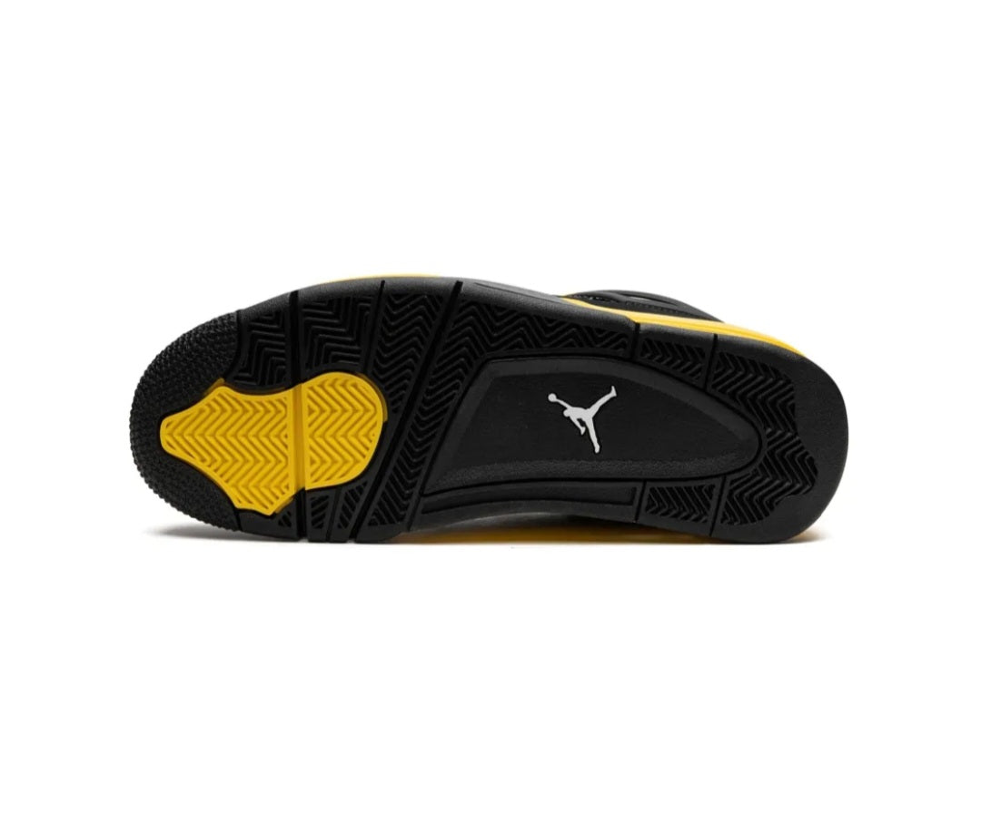 Air Jordan 4 Retro "Thunder 2023" sneakers