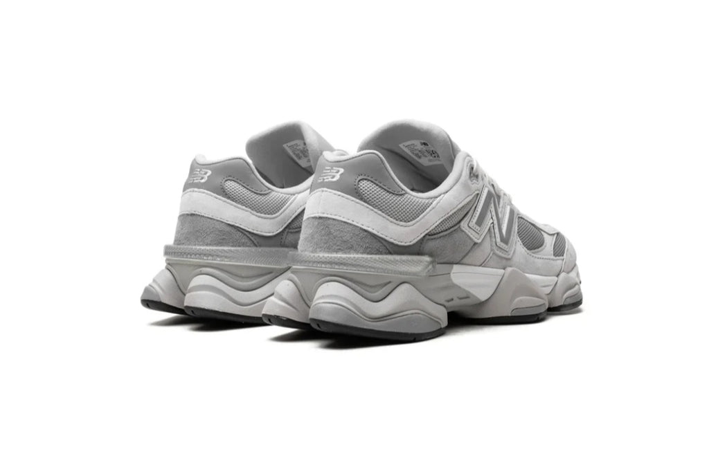 New Balance
9060 "Concrete" sneakers