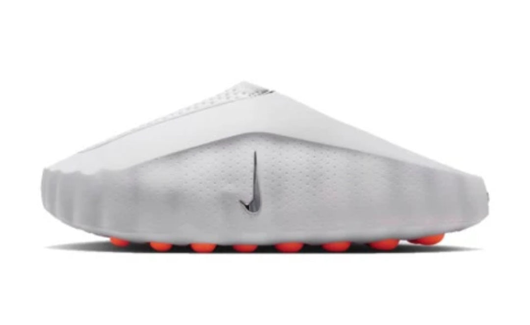 Mind 001 perforated mules
