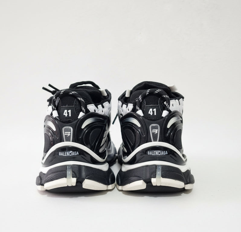 BALENCIAGA BLACK AND WHITE