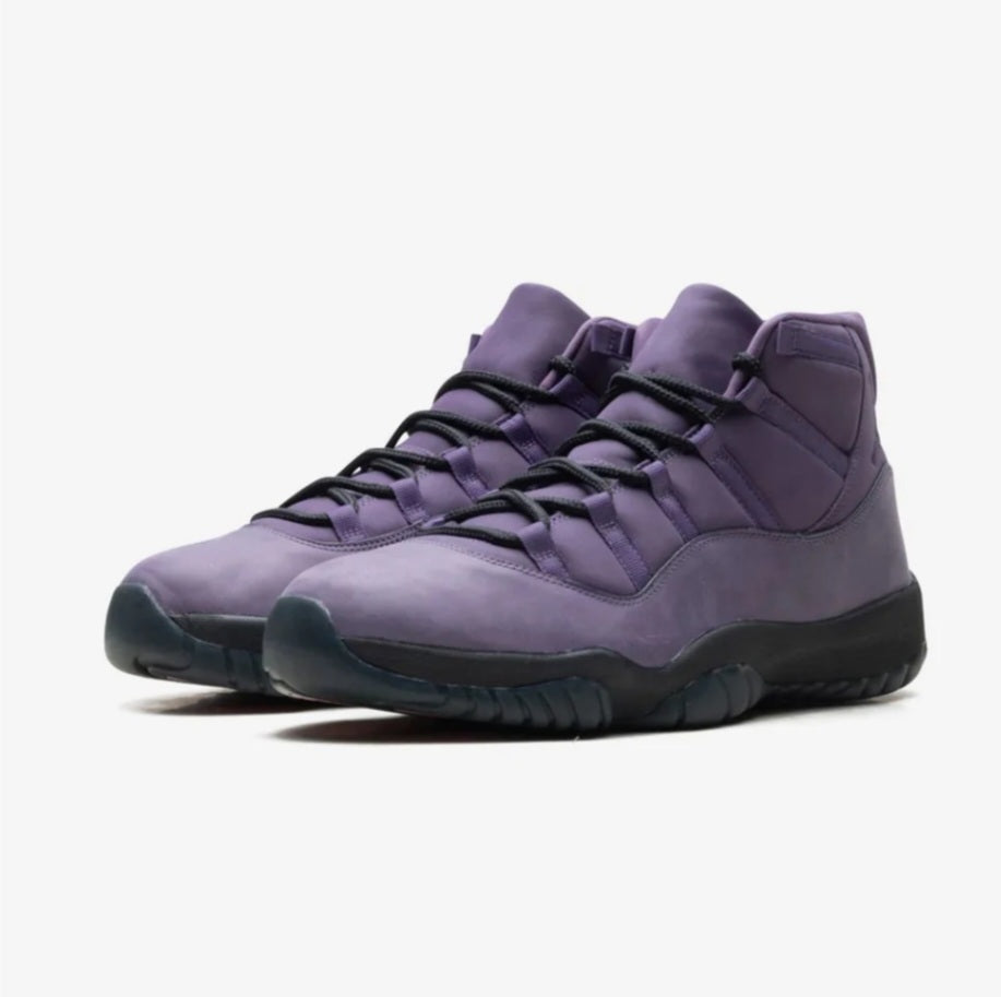 Air Jordan 11 Mojave high-top sneakers