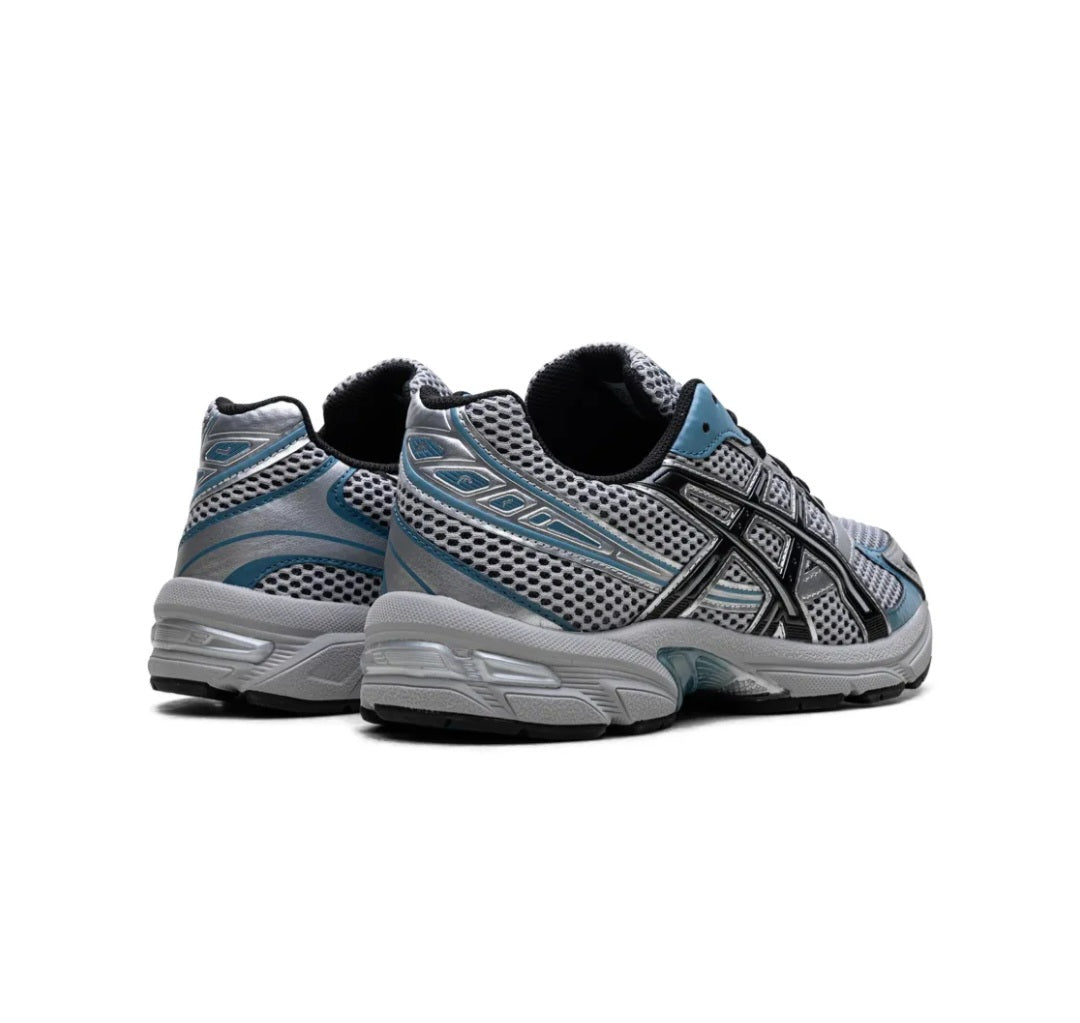 ASICS
Gel-1130 "Black/Blue/Silver" sneakers