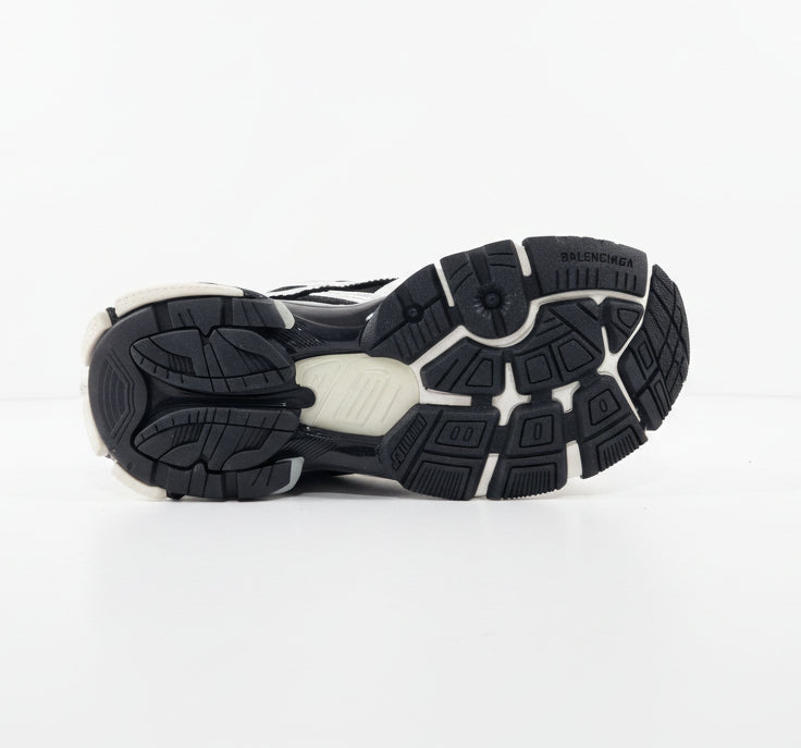 BALENCIAGA BLACK AND WHITE