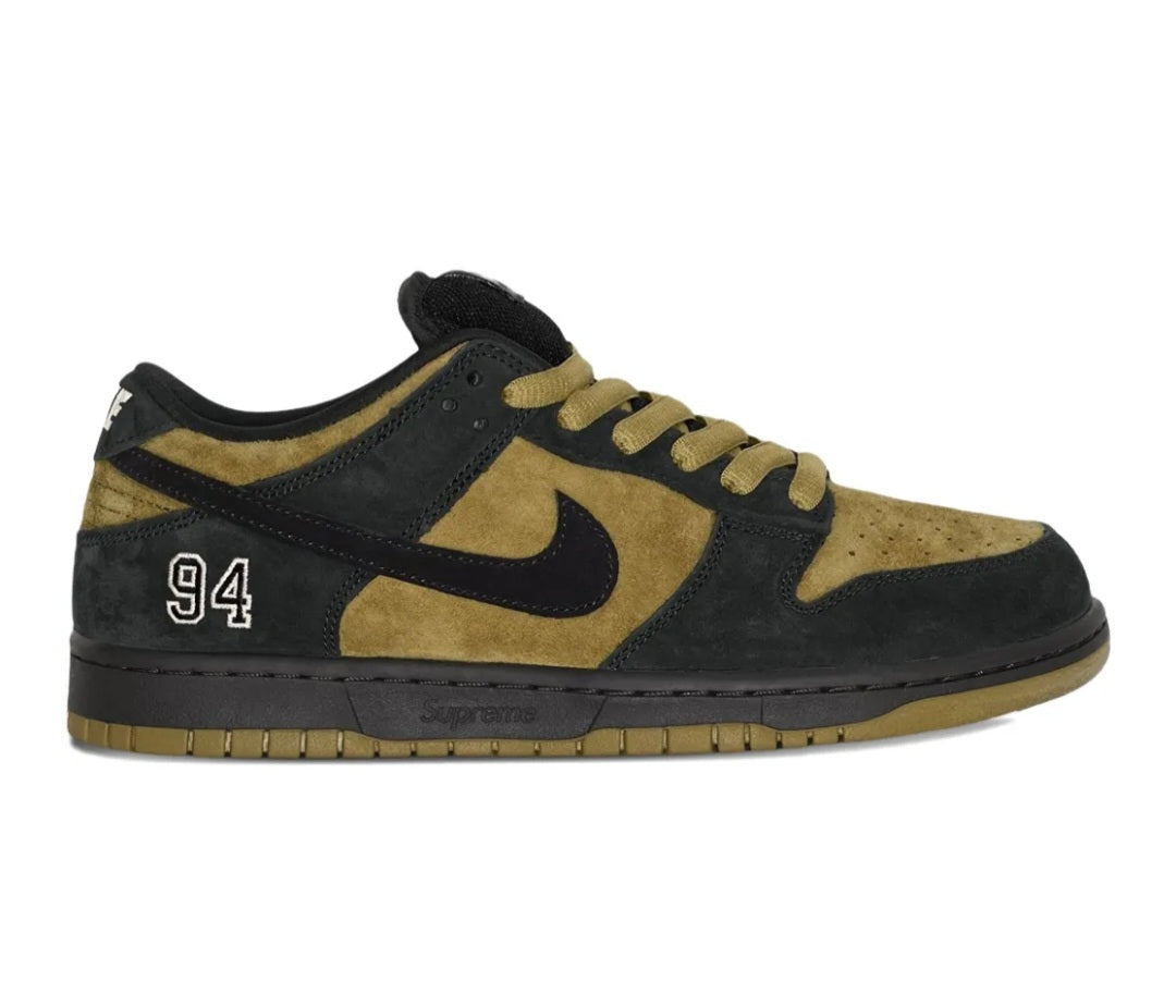 SB Dunk "Supreme - Camper Green" sneakers