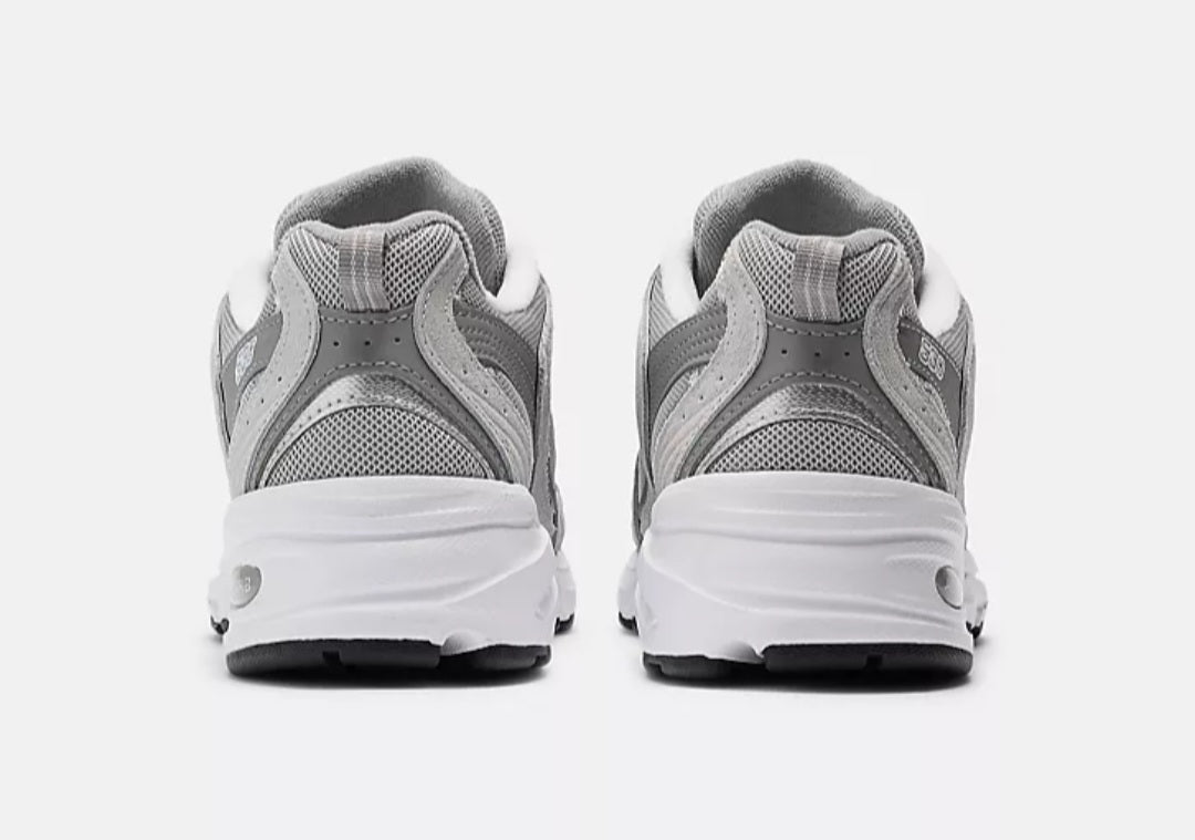 New Balance
530 suede low-top sneakers