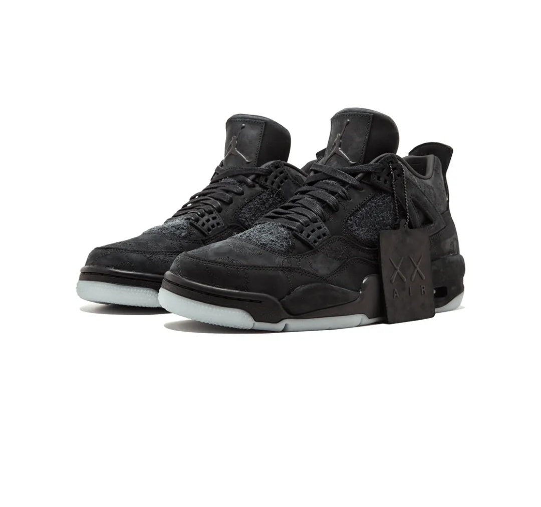 AIR JORDAN 
x Kaws Air Jordan 4 Retro "Black" sneakers