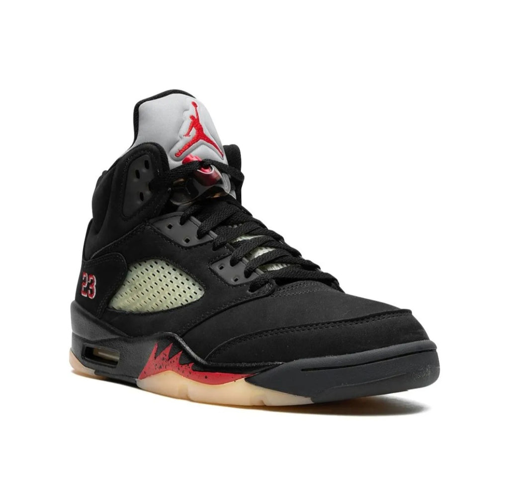 JORDAN 
Air Jordan 5 "Gore-Tex" sneakers