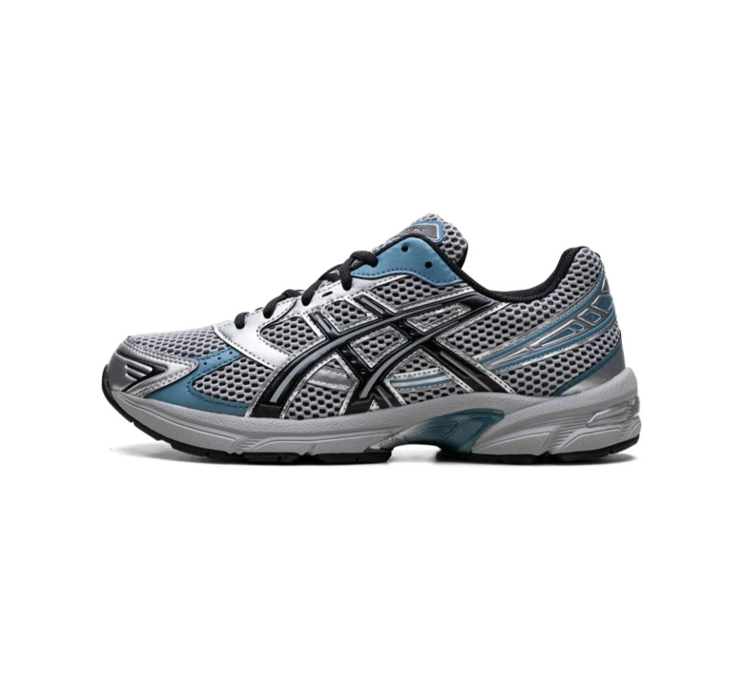 ASICS
Gel-1130 "Black/Blue/Silver" sneakers