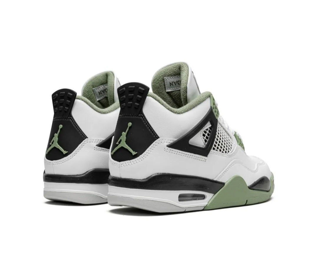 Jordan
Air Jordan 4 "Oil Green" sneakers