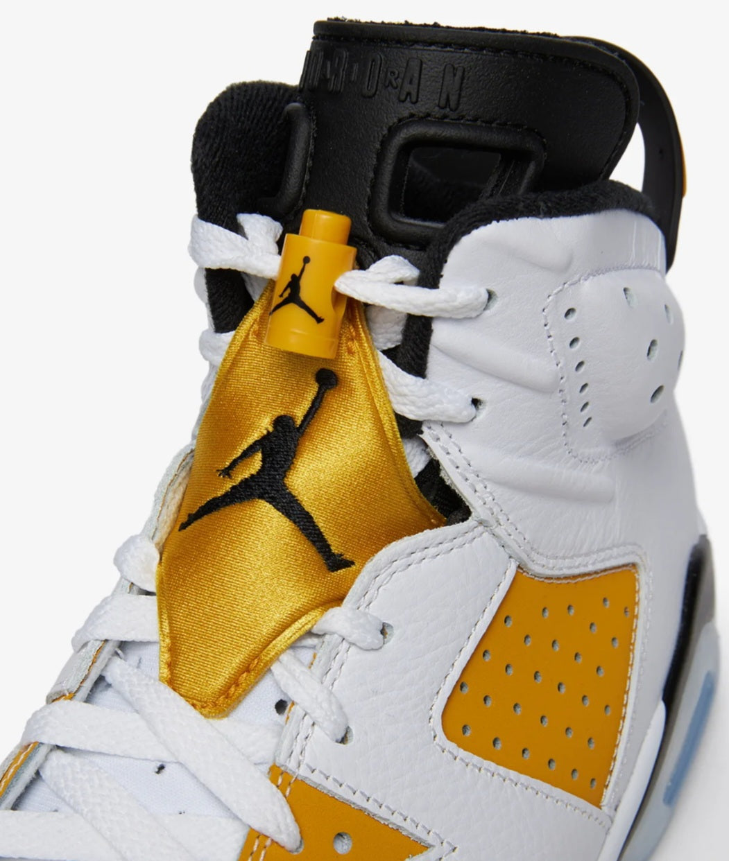 Air Jordan 6 "Yellow Ochre" sneakers