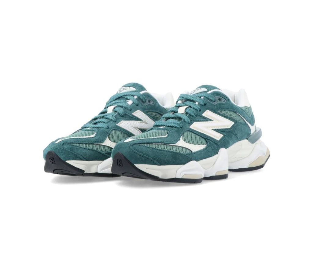 New Balance
9060 "New Spruce/Angora" sneakers