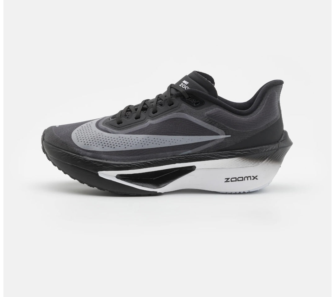 ZOOM FLY 6