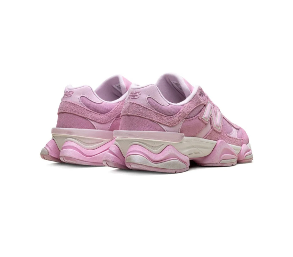 New Balance
x ASOS 9060 "Exclusive Pink Overdye" sneakers