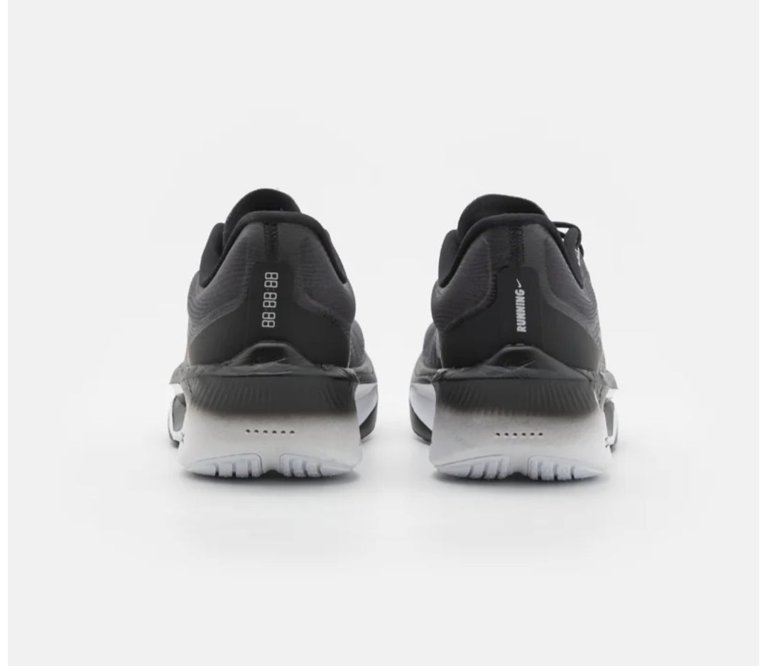 ZOOM FLY 6