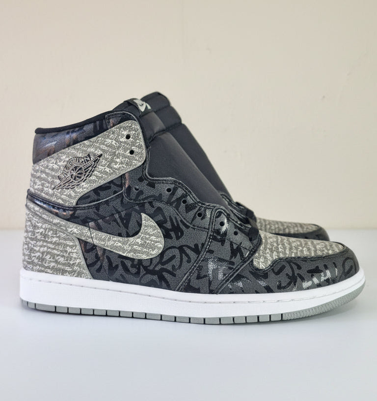 AIR JORDAN 1 RETRO HIGH OG REBELLIONAIRS...