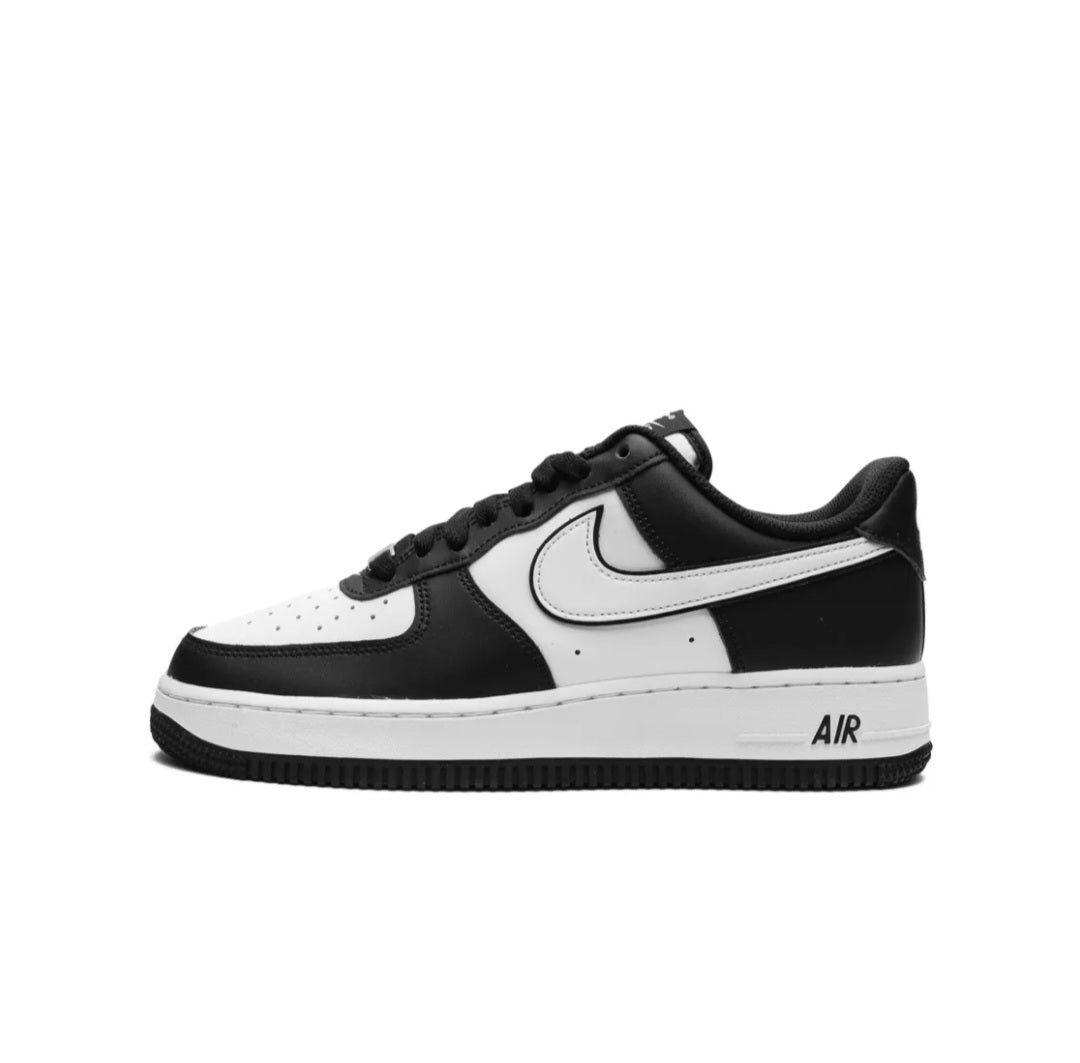 AIR FORCE 1 LOW "07 SNEAKERS