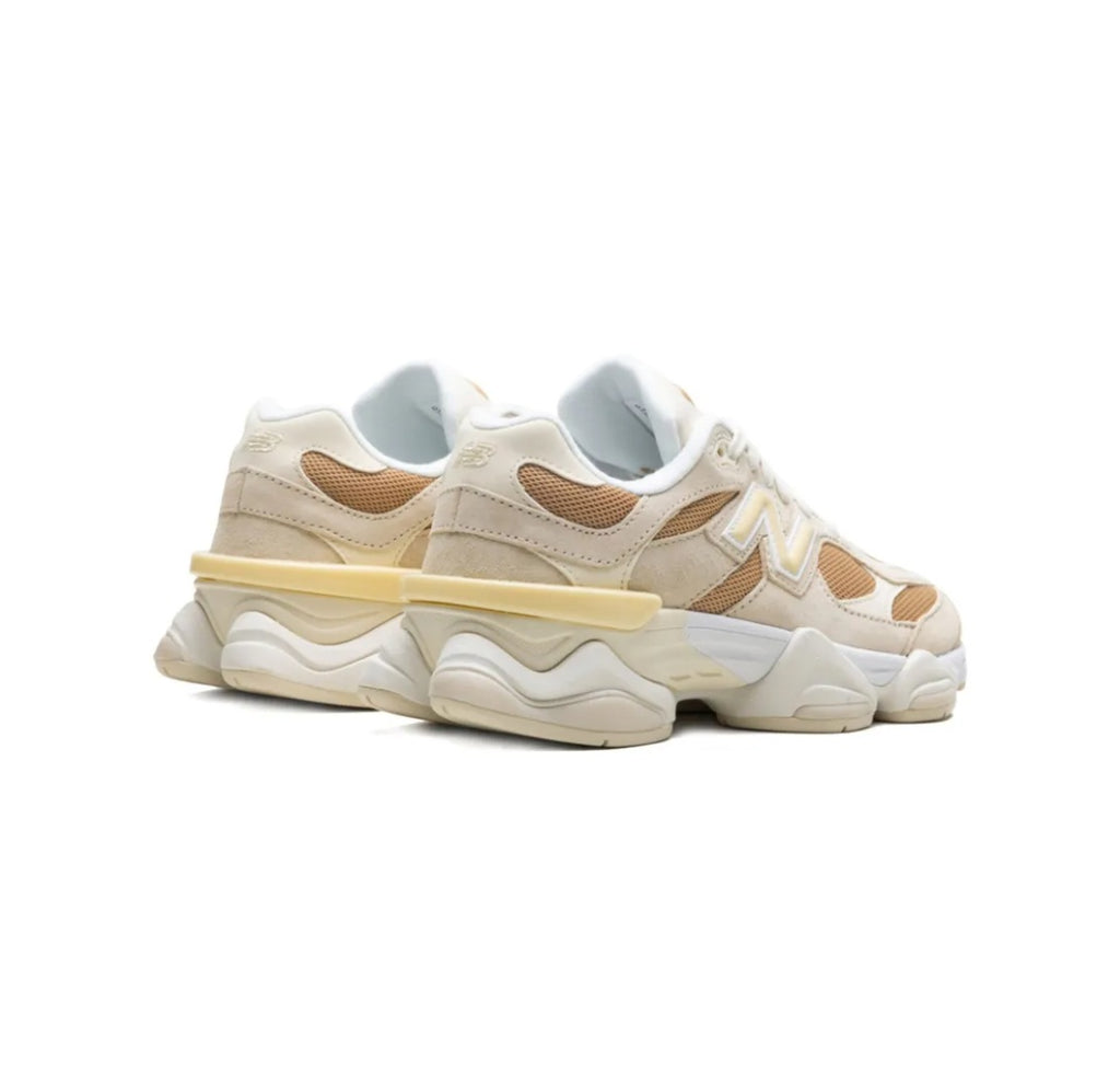 New Balance
9060 "Champs Sport Exclusive - Sea Salt / Beige"