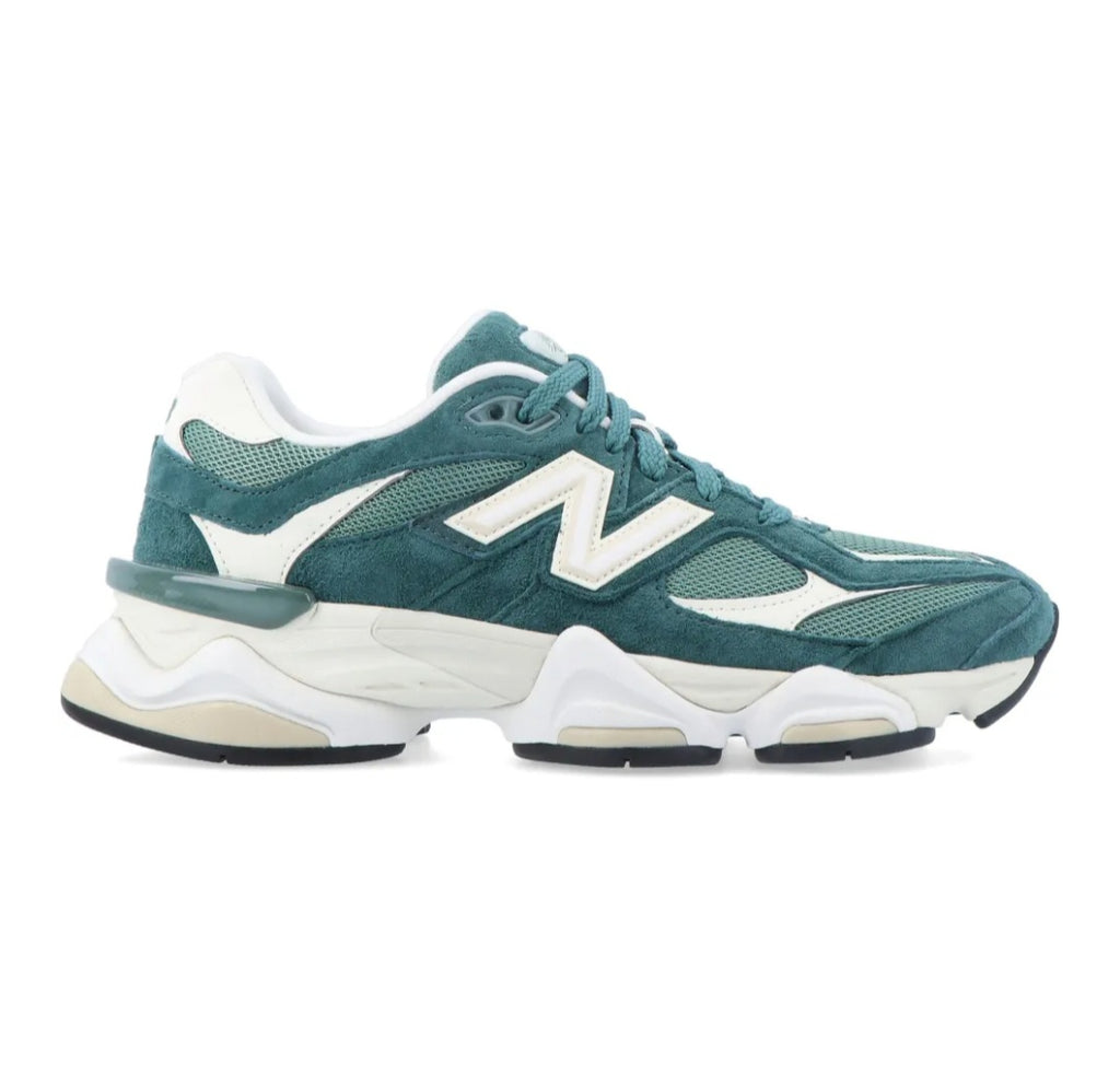 New Balance
9060 "New Spruce/Angora" sneakers