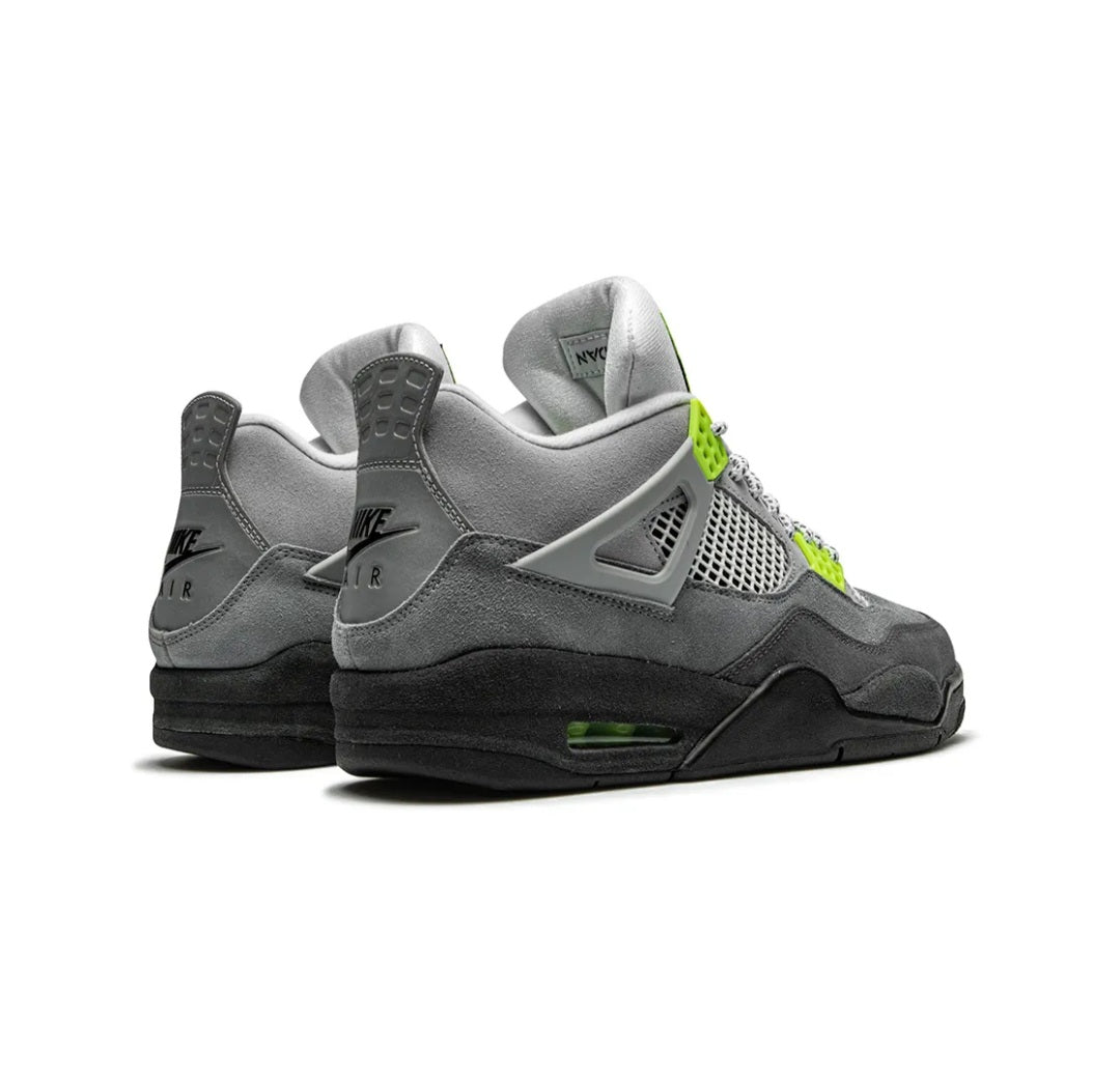 Air JORDAN 4 Retro SE "Neon" sneakers